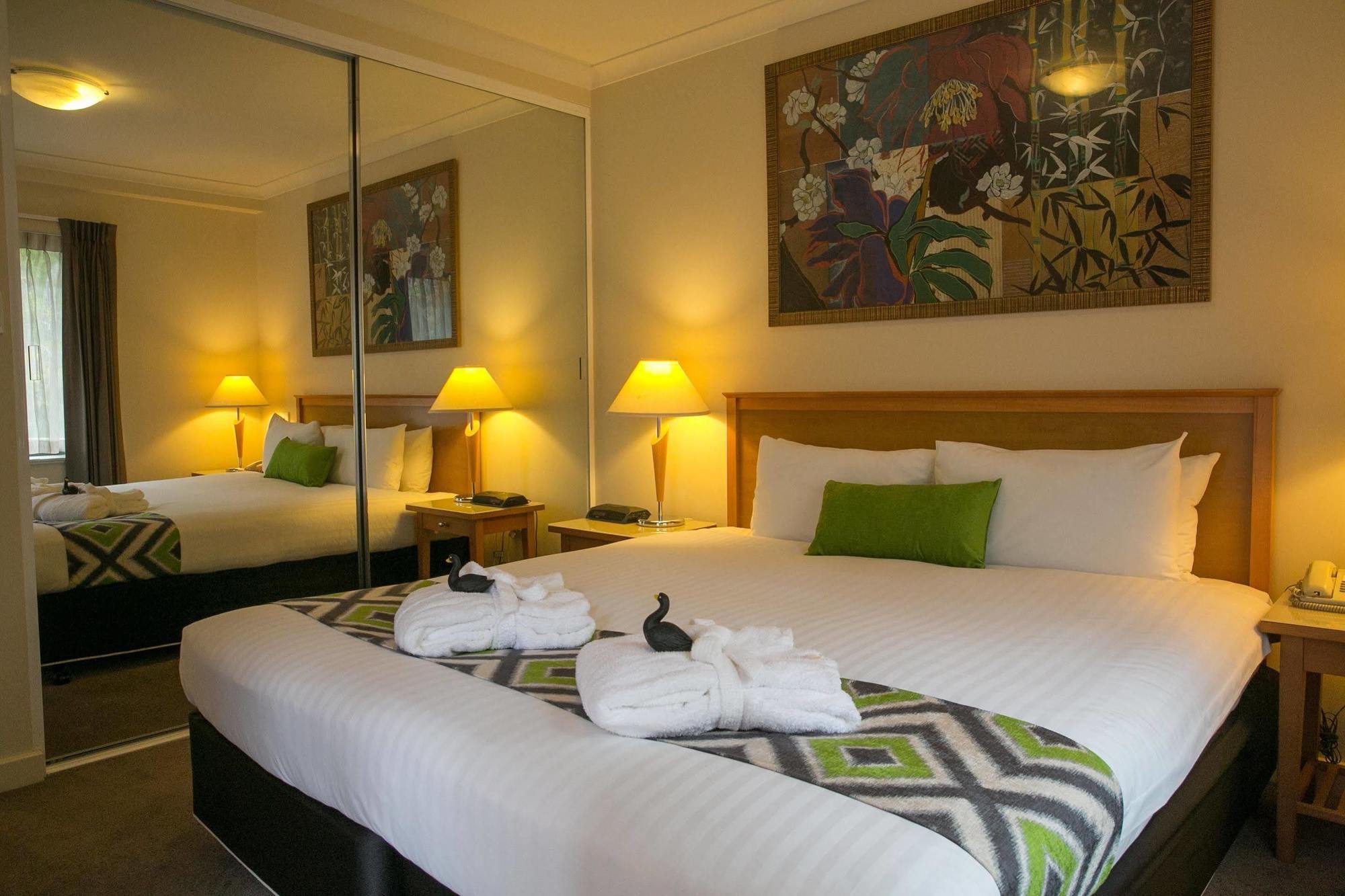 Nesuto Mounts Bay Aparthotel Perth Exterior foto