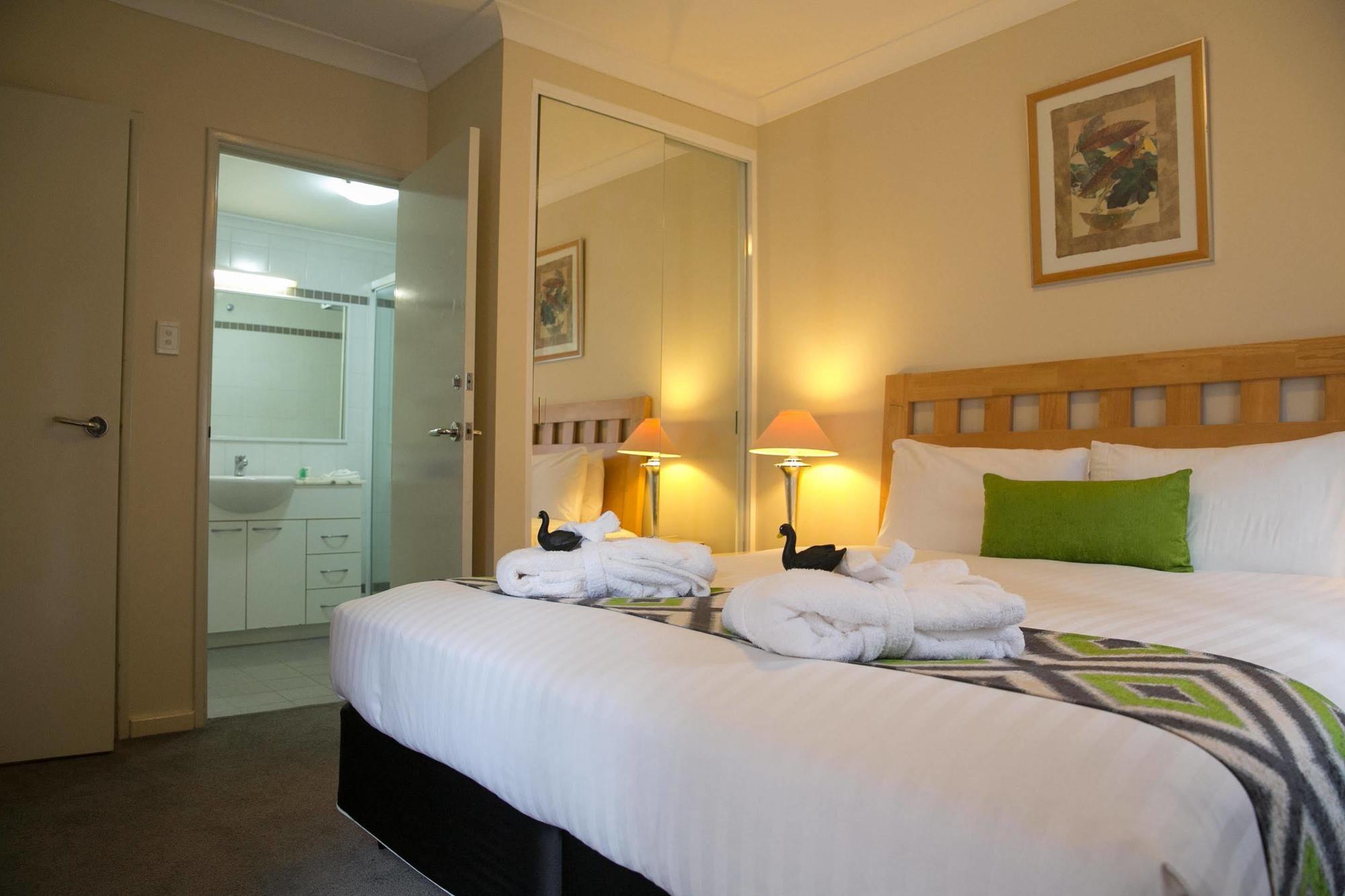 Nesuto Mounts Bay Aparthotel Perth Exterior foto