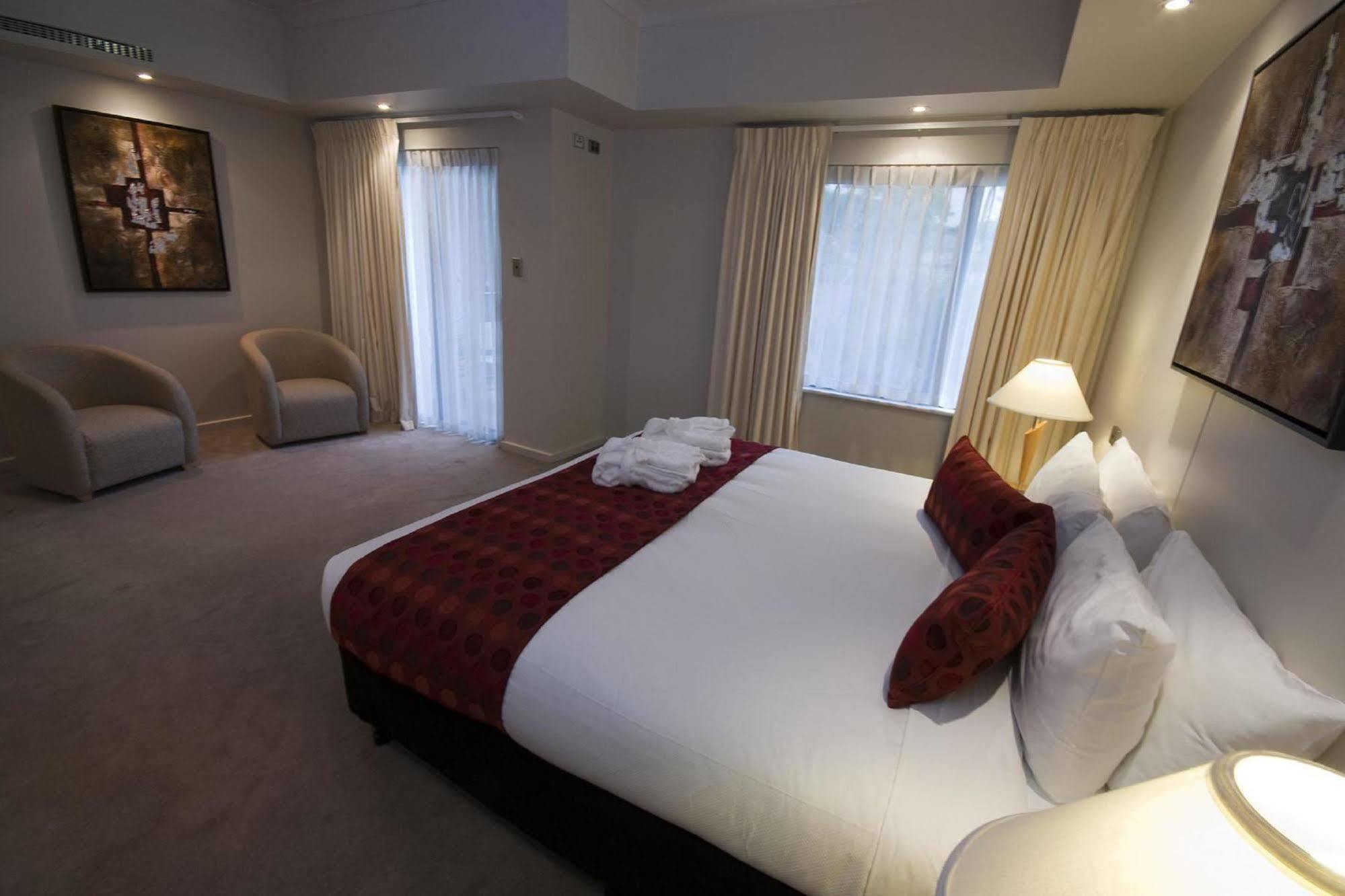 Nesuto Mounts Bay Aparthotel Perth Exterior foto